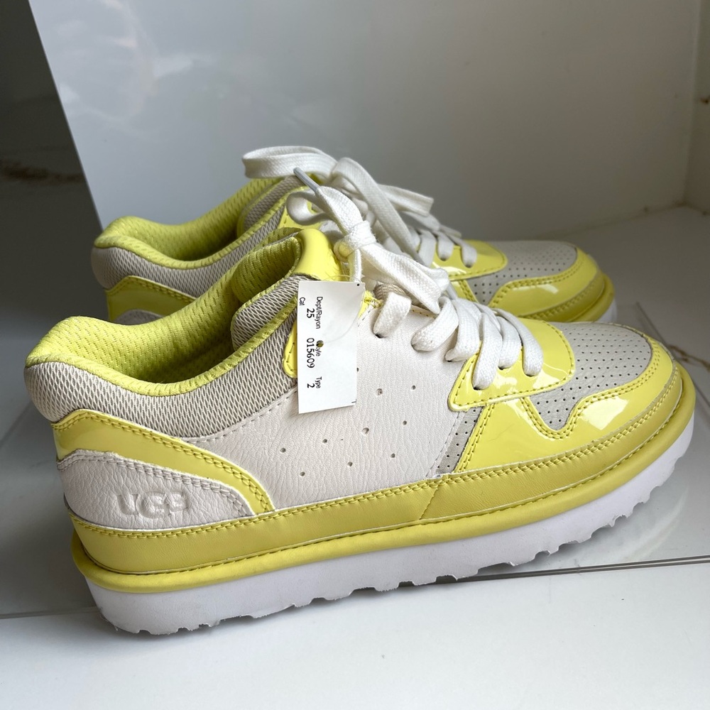 UGG Evolving the chunky sneakers